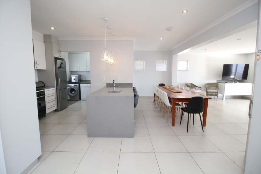 5 Bedroom Property for Sale in Calypso Beach Western Cape